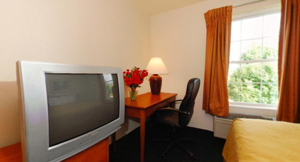Quality Inn & Suites Chesterfield Village Springfield Eksteriør bilde