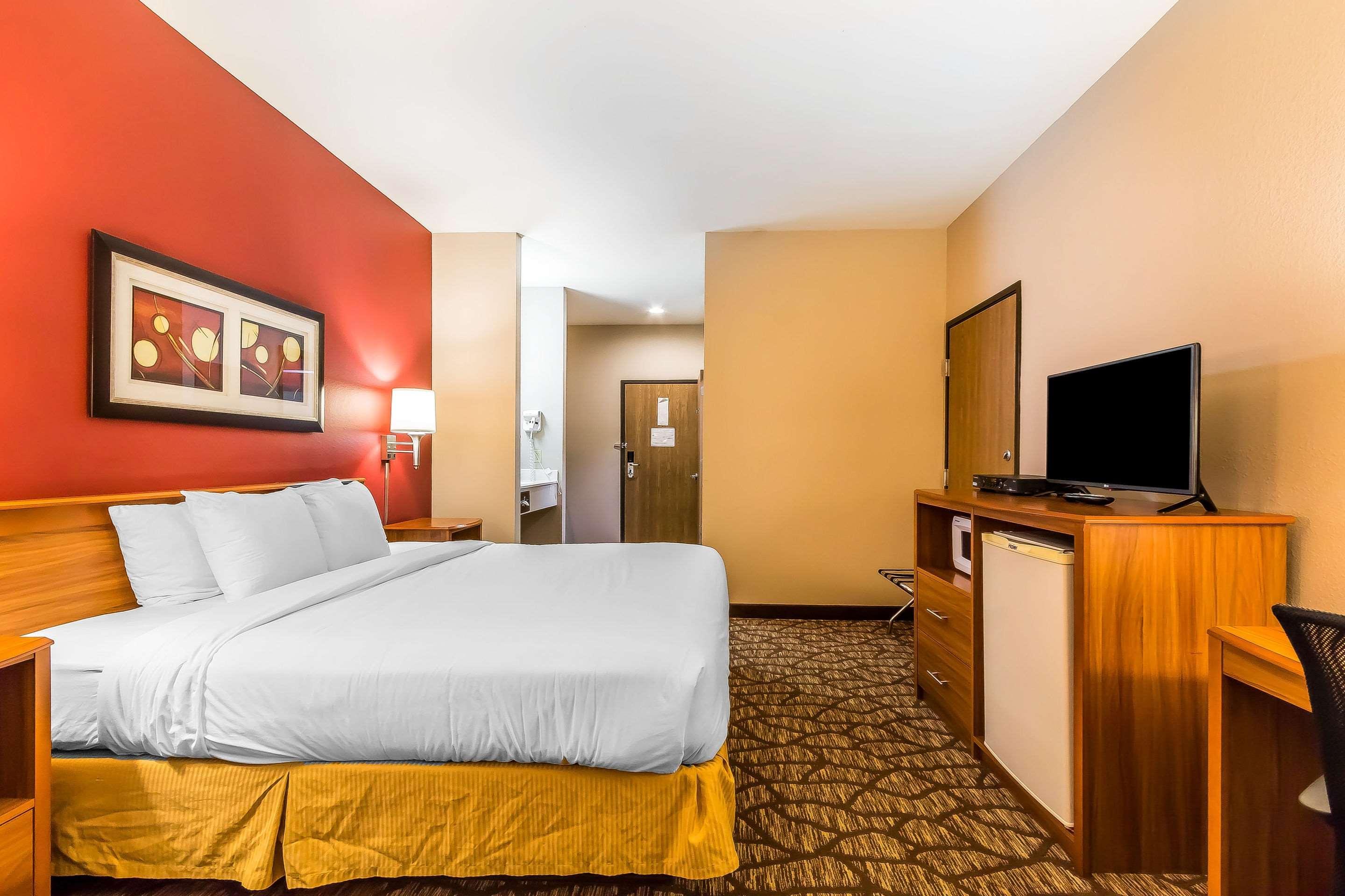 Quality Inn & Suites Chesterfield Village Springfield Eksteriør bilde