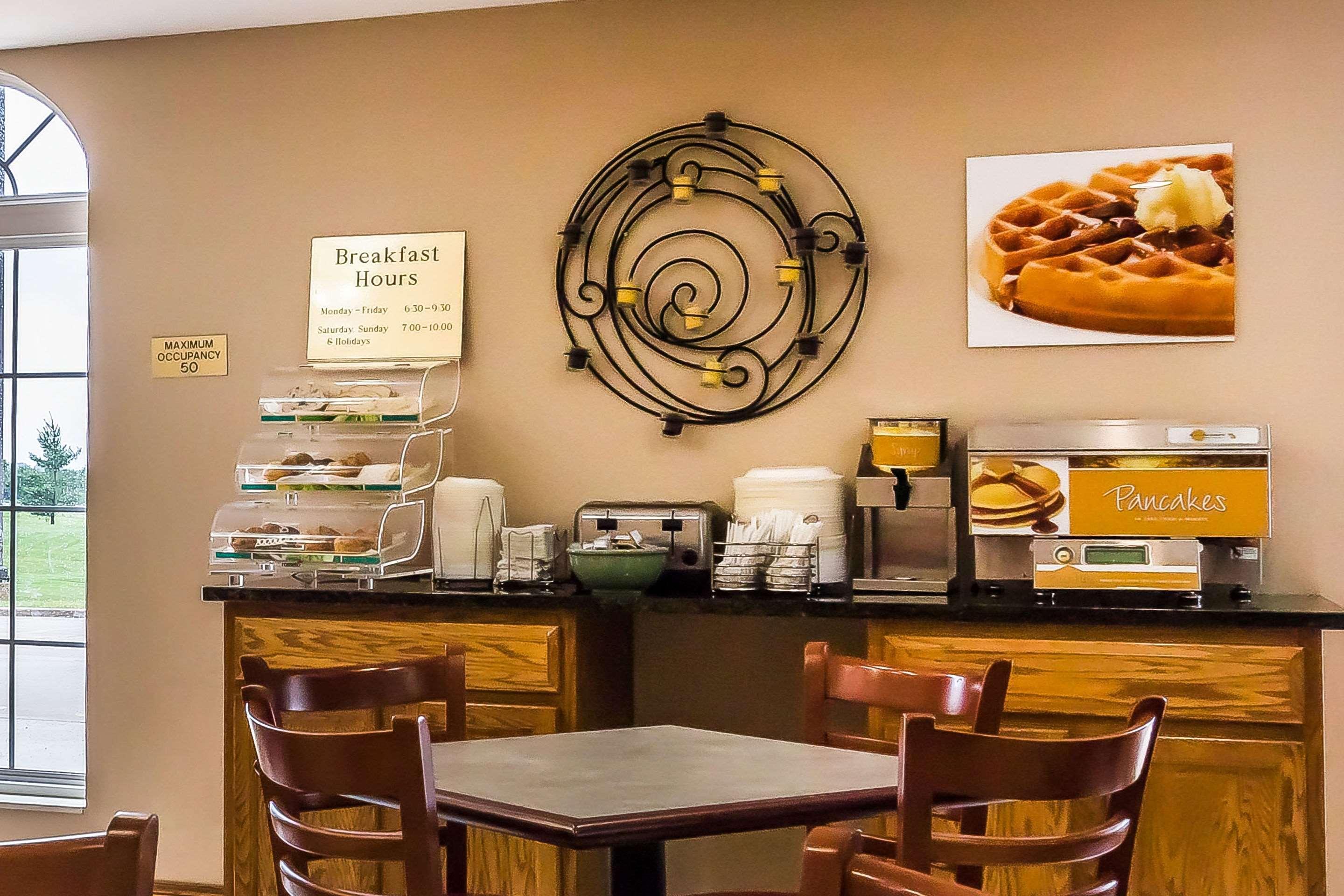 Quality Inn & Suites Chesterfield Village Springfield Eksteriør bilde