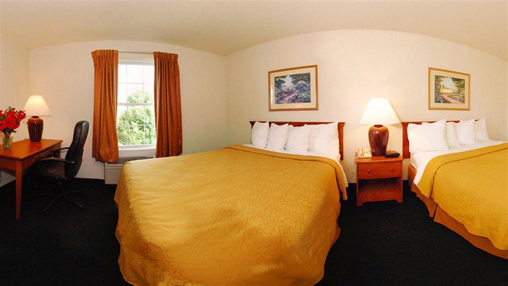 Quality Inn & Suites Chesterfield Village Springfield Eksteriør bilde